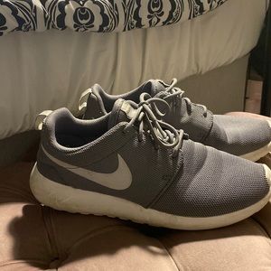 women running sneakers